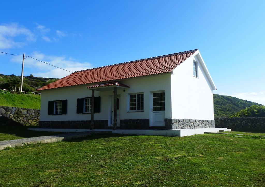 Casas da Cascata Lajes das Flores Quarto foto